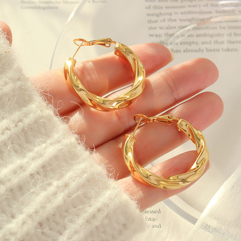NO.41 French Vintage Style Twisted C-shaped Earrings with Titanium Steel Plating Irregular Ear Studs