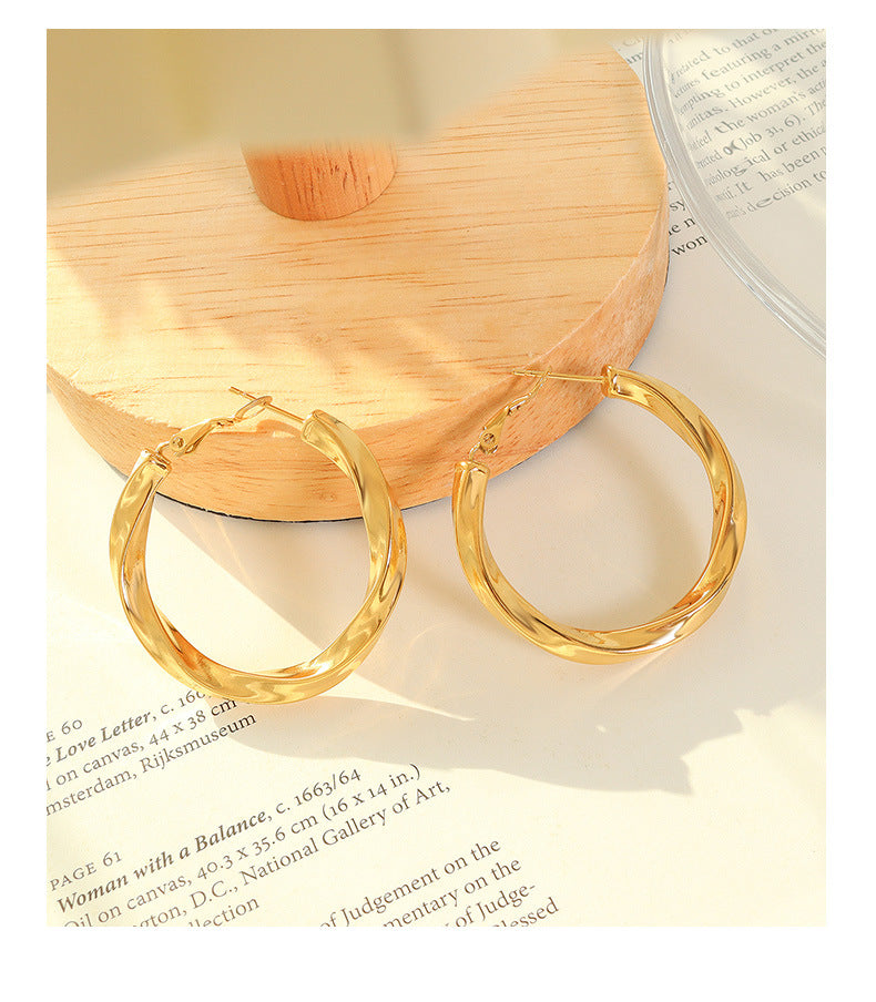 NO.41 French Vintage Style Twisted C-shaped Earrings with Titanium Steel Plating Irregular Ear Studs